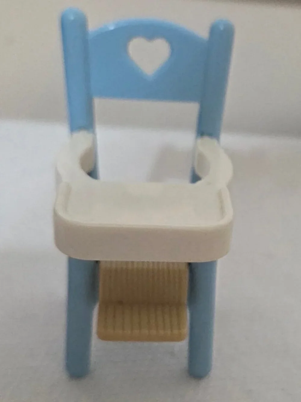 1993 VTG Fisher Price Dream Dollhouse Blue Baby High CHair Hearts Loving Family